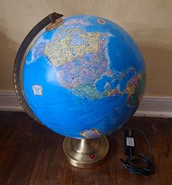 Replogle World Horizon Series 12" Illuminated Desktop Globe