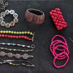 Costume Jewelry - Bracelets 