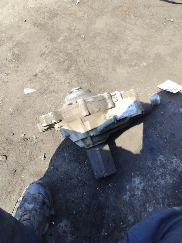 2021 Land Rover Velar Front Differential
