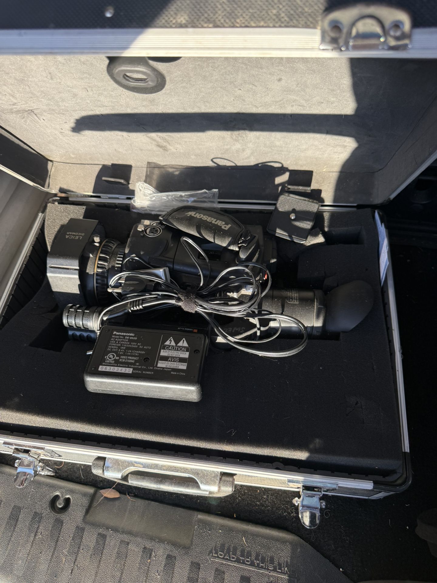 Panasonic 3CCD Digital Video Camcorder. Used For Videography