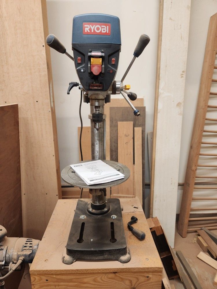 Ryobi 12 In. Digital Drill Press / DP121L