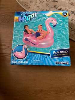 Flamingo pool float
