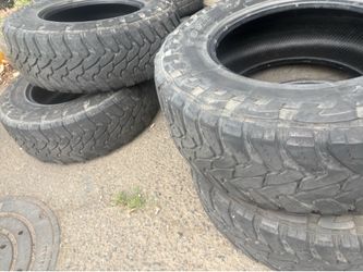 265/70/17 Toyo 4 tires