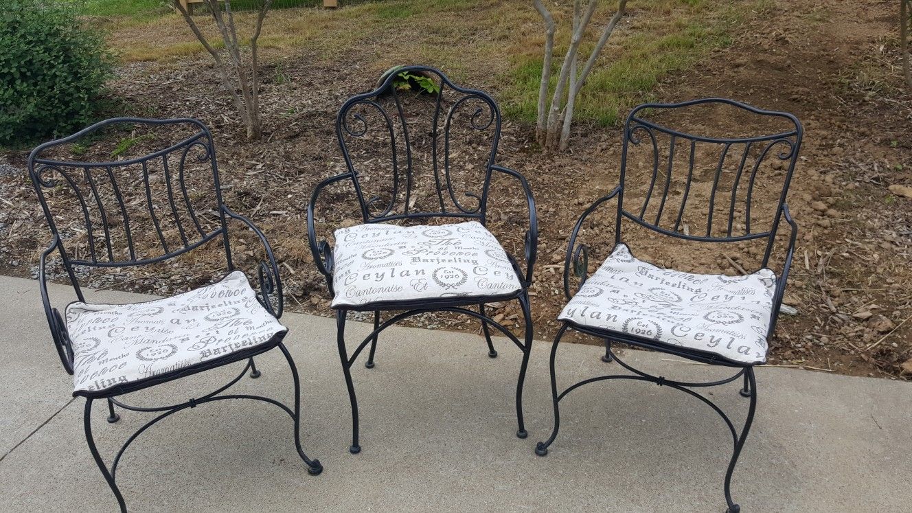 3 metal outdoor chairs