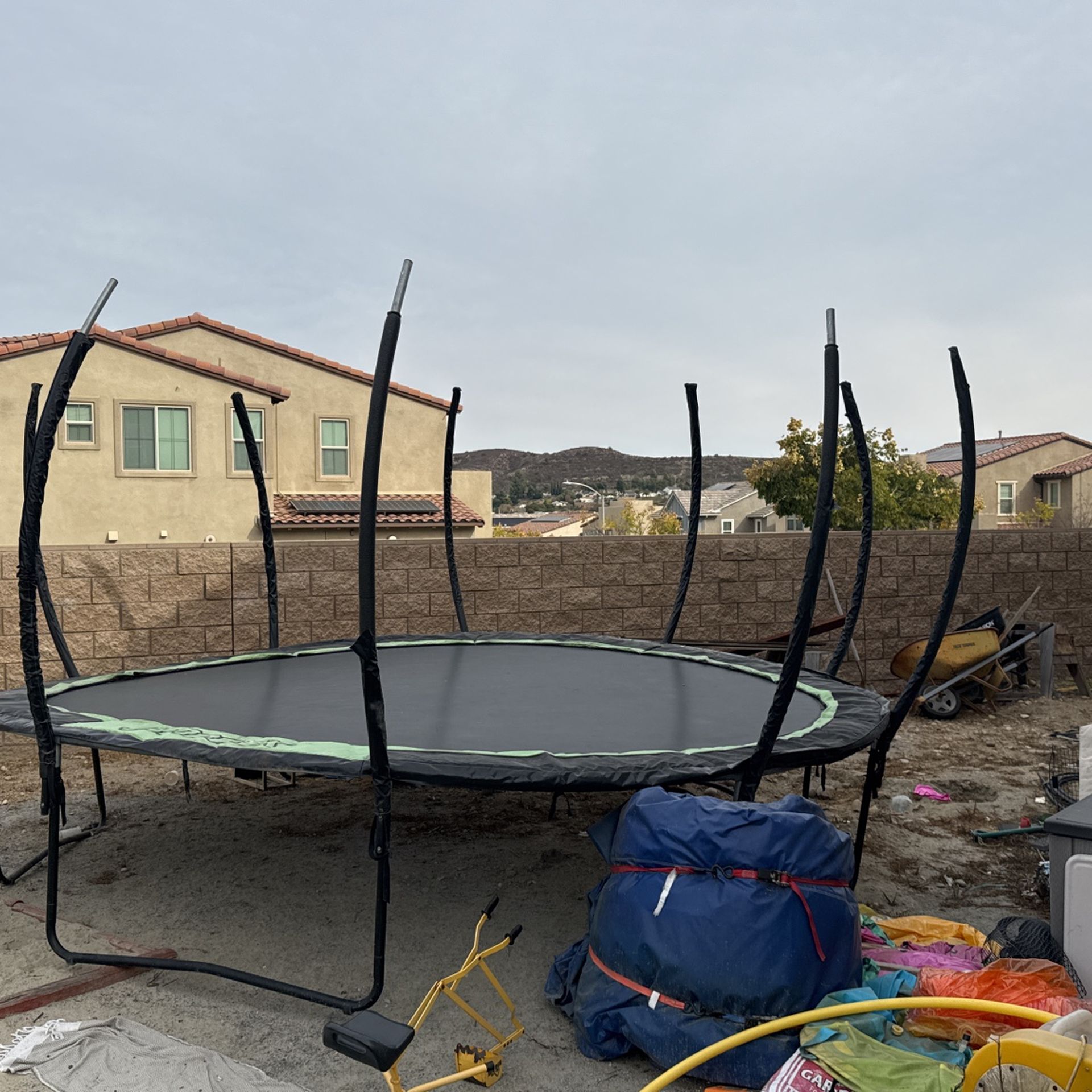 Trampoline 