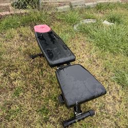 Adjustable weight bench