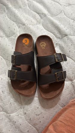 Boy sandals, size 6