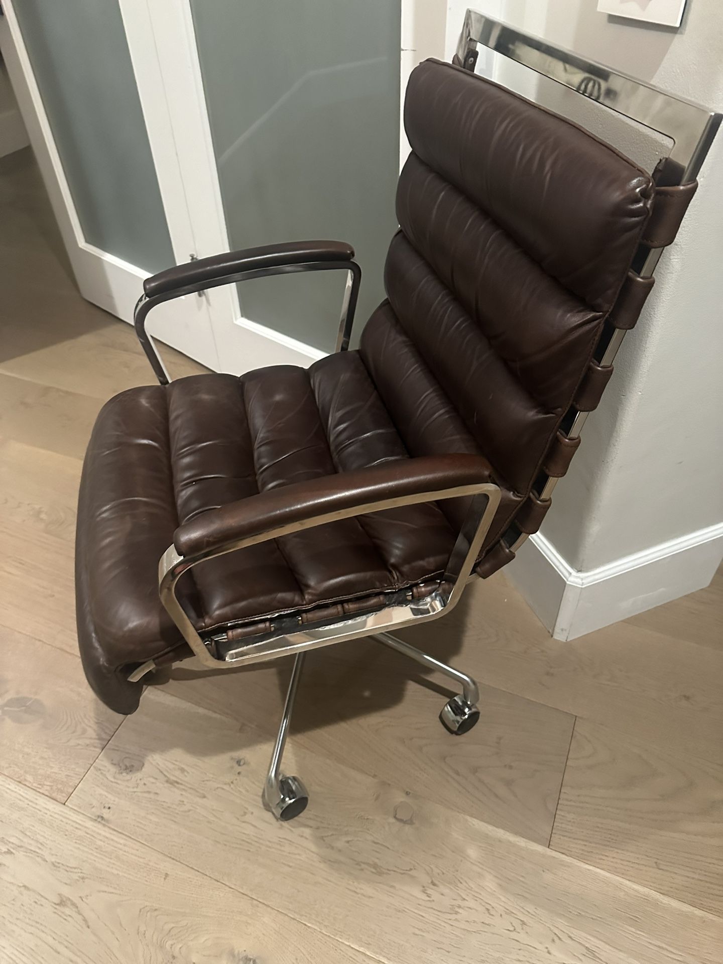 RH Restoration Hardware OVIEDO LEATHER DESK CHAIR for Sale in Los