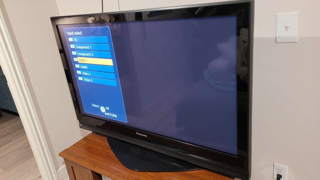 Plasma Tv with Table (30 OBO)