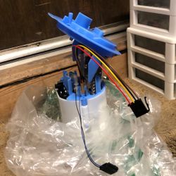 Brand New Mercedes Electric Fuel Pump Assembly 