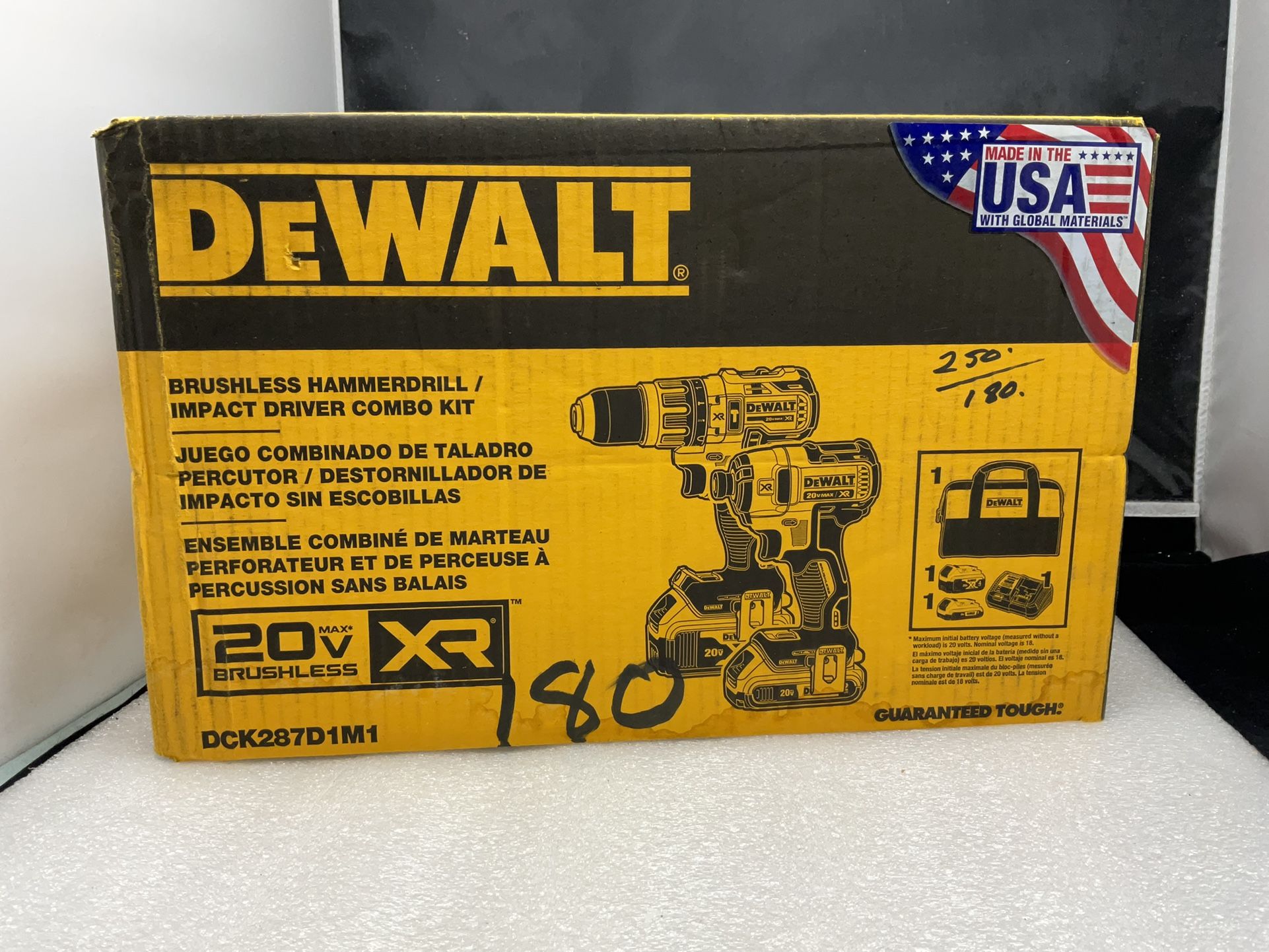 DEWALT 20V MAX XR Brushless Hammerdrill Impact Driver Batts Charger Bag DCK299M2