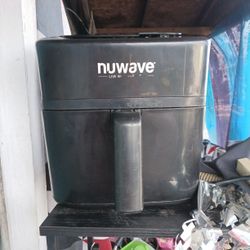 NUWAVE AIR FRYER 