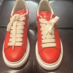 ALEXANDER MCQUEEN