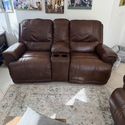 Brown Leather Reclining Sofa & Loveseat Set – Great Condition