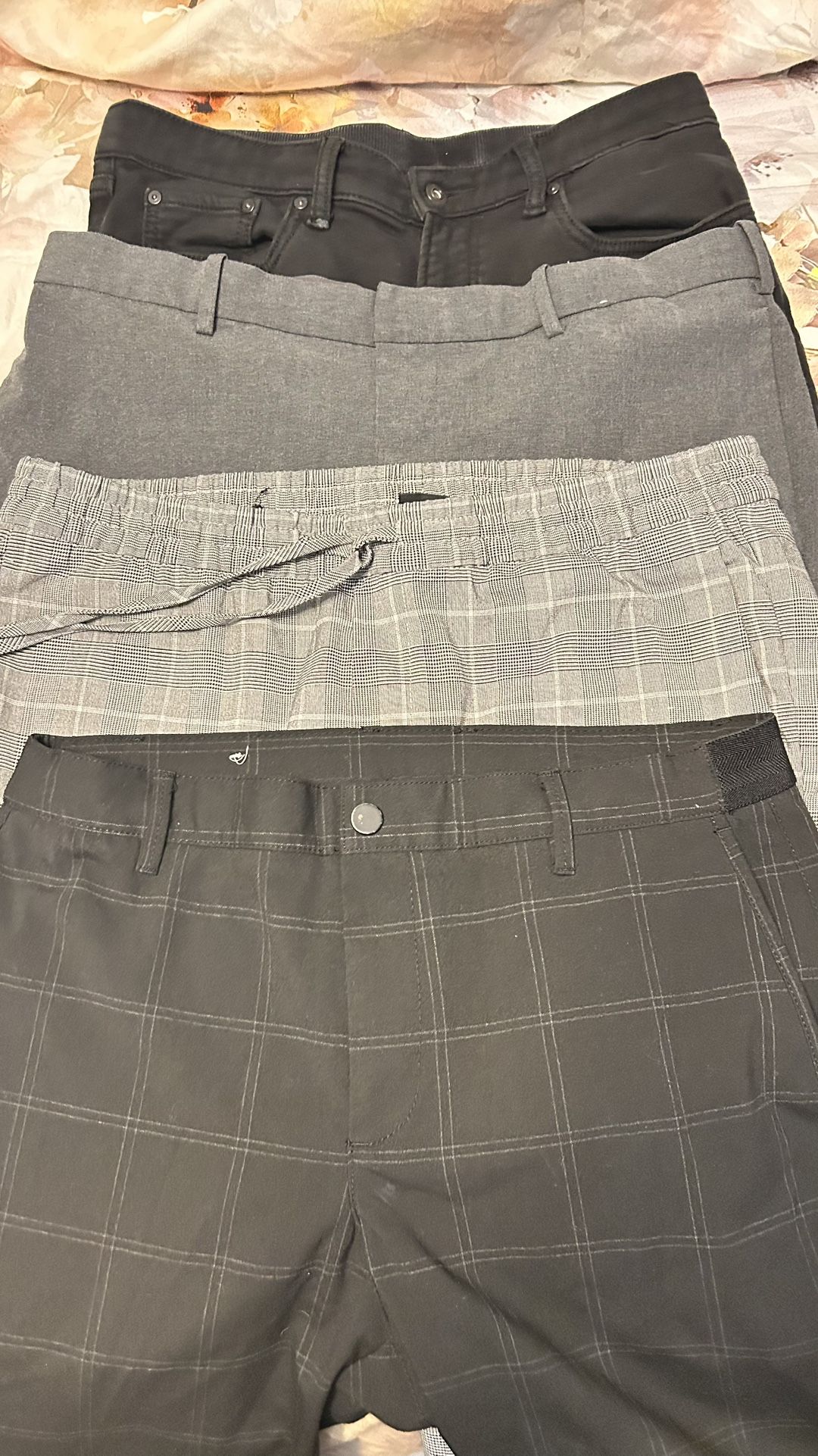 Young Men Pants Size Large