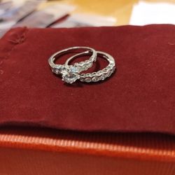Round Cut 2.00ct White Topaz Graduated Ring Set