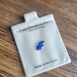 Vintage
Lindenwold
Fine Jewelers
Simulated
Sapphire
Large
Princess Cut