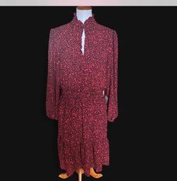 NWT Nordstrom Red Collared Midi Dress/ NWT Nordstrom Negro/Rojo con cuello estampado de corazón negro/rojo Talla 16