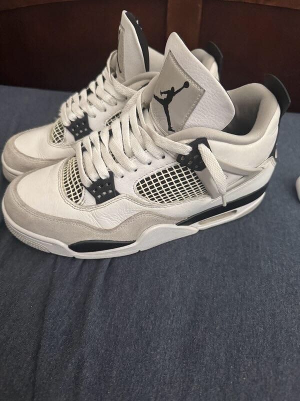 Jordan 4 Military Black
