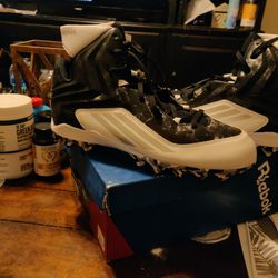 Brand New Adidas Football 🏈 Cleats