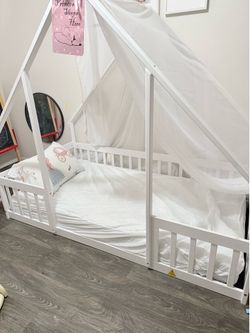 Castle bed, castle toddler bed
