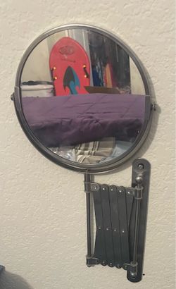 Hanging adjustable mirror. Mooresville 28117