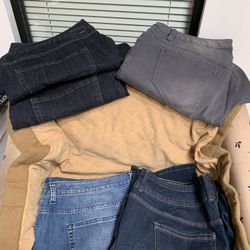 Women’s 5 Pairs Jeans Size 20W