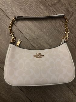 Coach Signature Canvas Shoulder Bag