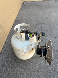 Propane Tank with Attached Heater Unit