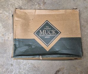 Muck Women steel toe boots