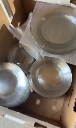 Crate and Barrel Plates and cups- Sell 1Pm