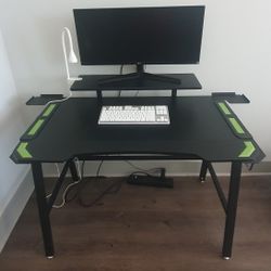 Gaming Desk/Computer Desk 