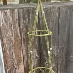 Macramé plant holder