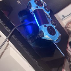 PS4 Slim Great Condition + Controller – Ready to Play 