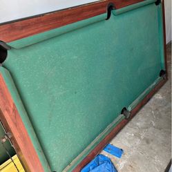 pool table /hockey table