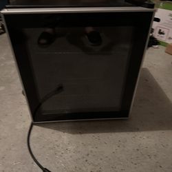 Antarctic Star Mini Refrigerator/ Wine Chiller