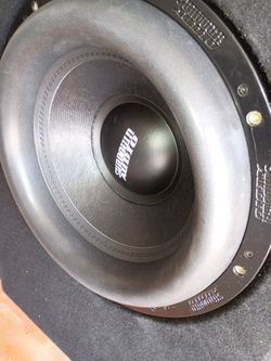 Sundown Xv4 15 3000 RMS Dual 2 Ohm & Custom Enclosure Built To Spec & Taramps 3k Amplifier *Trades Below*