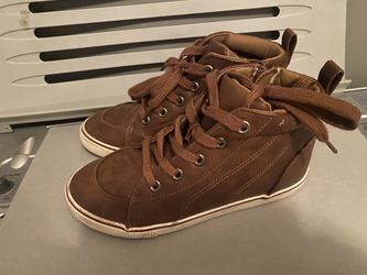 Florian Mid Top Sneakers - Cat & Jack Ran