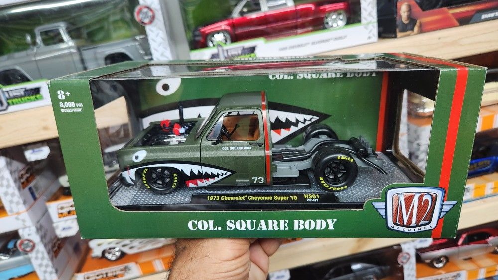 M2 MACHINES 1973 CHEVY CHEYENNE COL SQUAREBODY BEDLESS TRUCK -Green, 1:24 1/8000