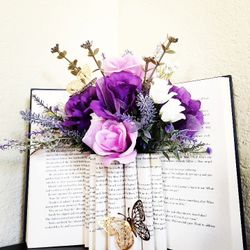 Book Bouquet 