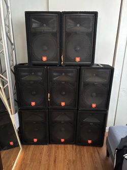 JBL JRX 100 professional speakers
