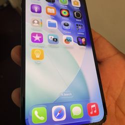 iPhone 14 128gb Factory Unlocked. Front Is Cracked. eSIM Activation Read Description 