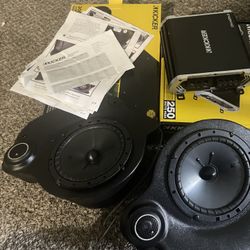 Select Increments 07 And Up JKU Speaker Pods Kickers With Amp