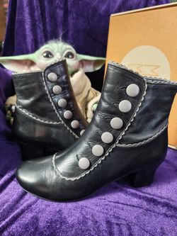 Leather Fido Victorian-Style Boot in Black - Size 11 (Fits 10) - New