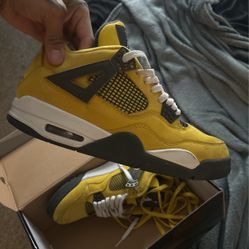 Jordan 4s Lightning 