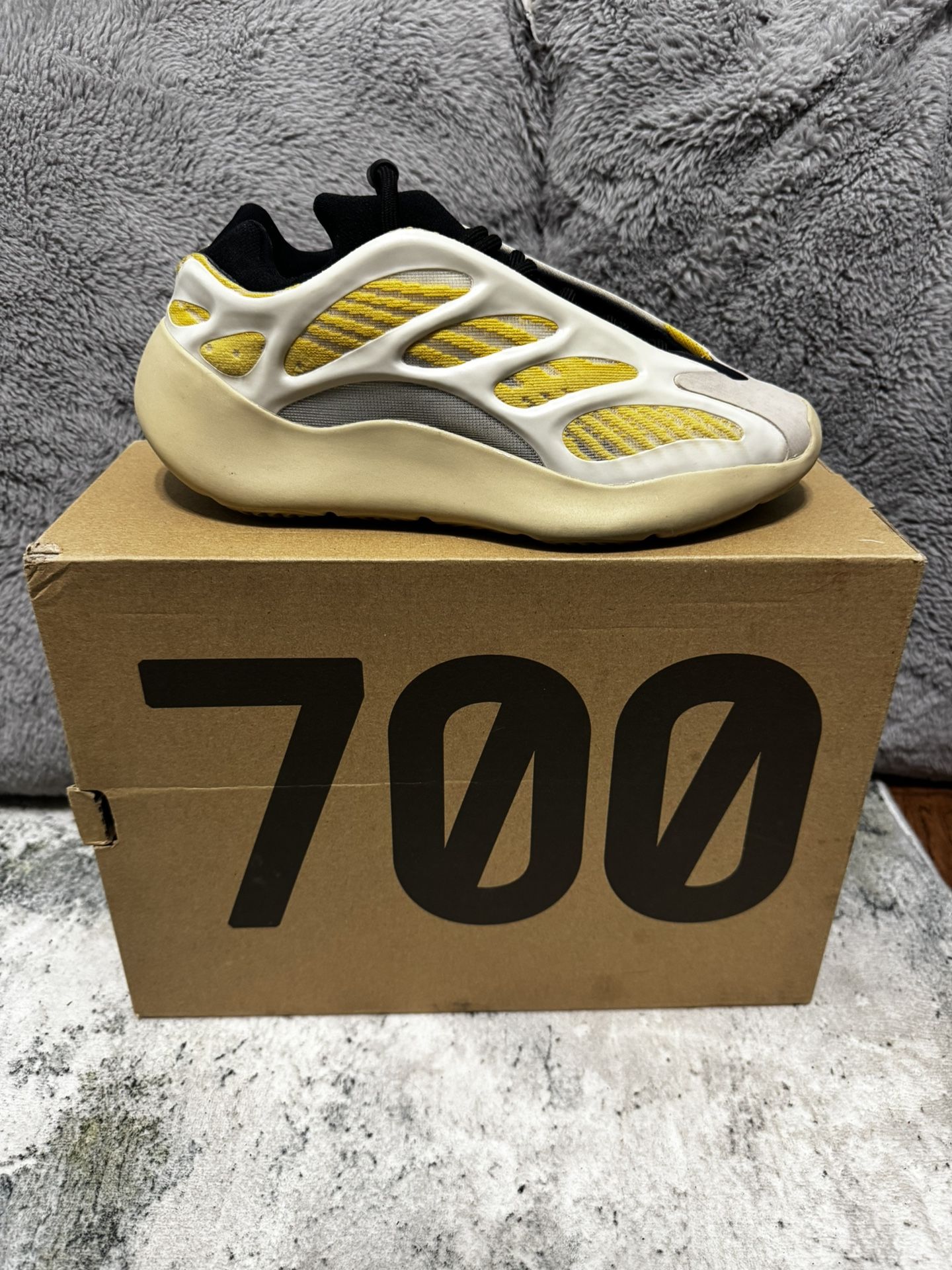 Yeezy 700 V3 adidas Yeezy 700 Mens 'Safflower' | Yellow V3 'Mono Yeezy® | Men's Size 6 Women Size 8