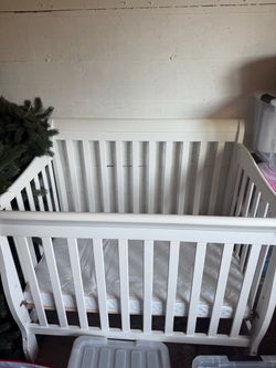 Mini crib