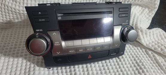 Toyota highlander 2011 radio.