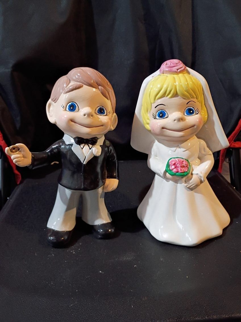 Vintage Hand-Painted Ceramic Bride and Groom