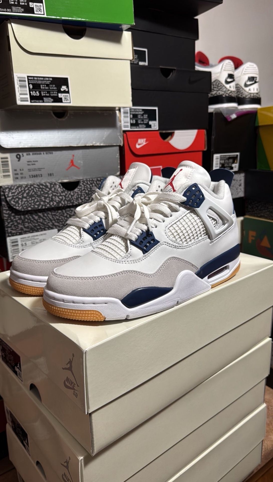 NIKE AIR JORDAN 4 SB NAVY Sz 5Y 8 & 8.5 DS